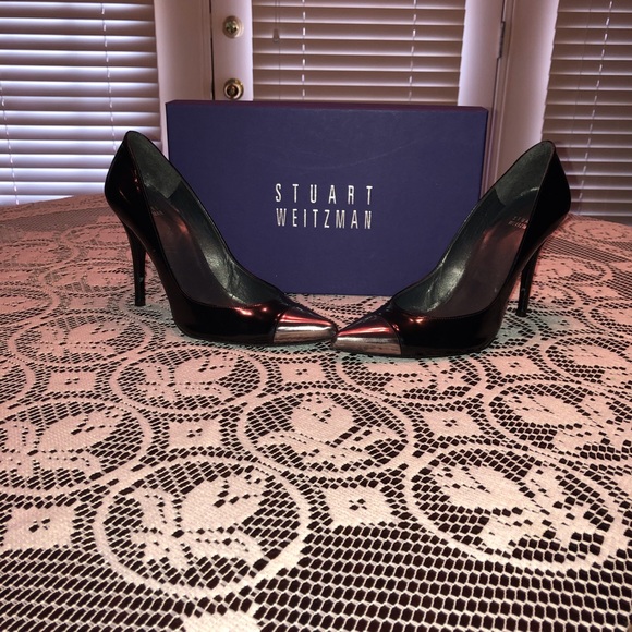 Stuart Weizmann Tipnaughty Jet Mirror pumps - sz 8 - Picture 1 of 8